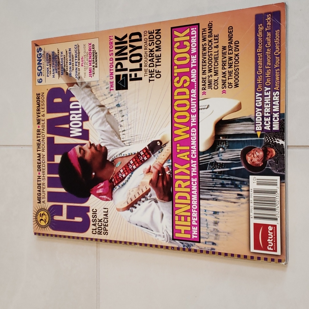 GUITAR WORLD magazine 2005, Jimi Hendrix at Woodstock, Pink Floyd, Buddy…